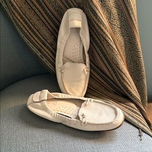 Hush Puppies HPO2 Flex Women's Cream Leather Loafers